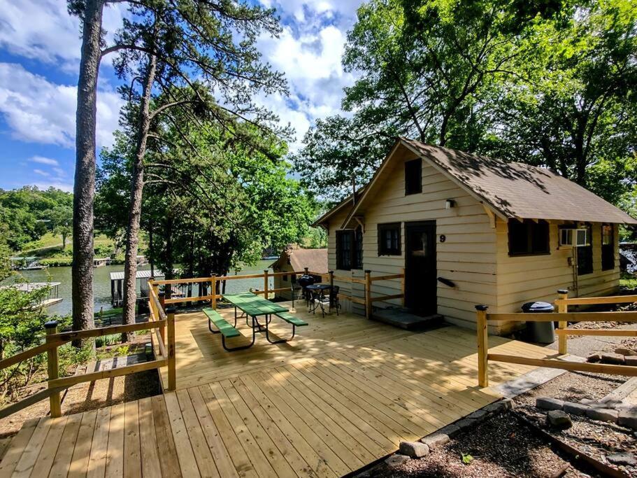#09 - Large Lakeview One Bedroom- Pet Friendly Hot Springs Esterno foto