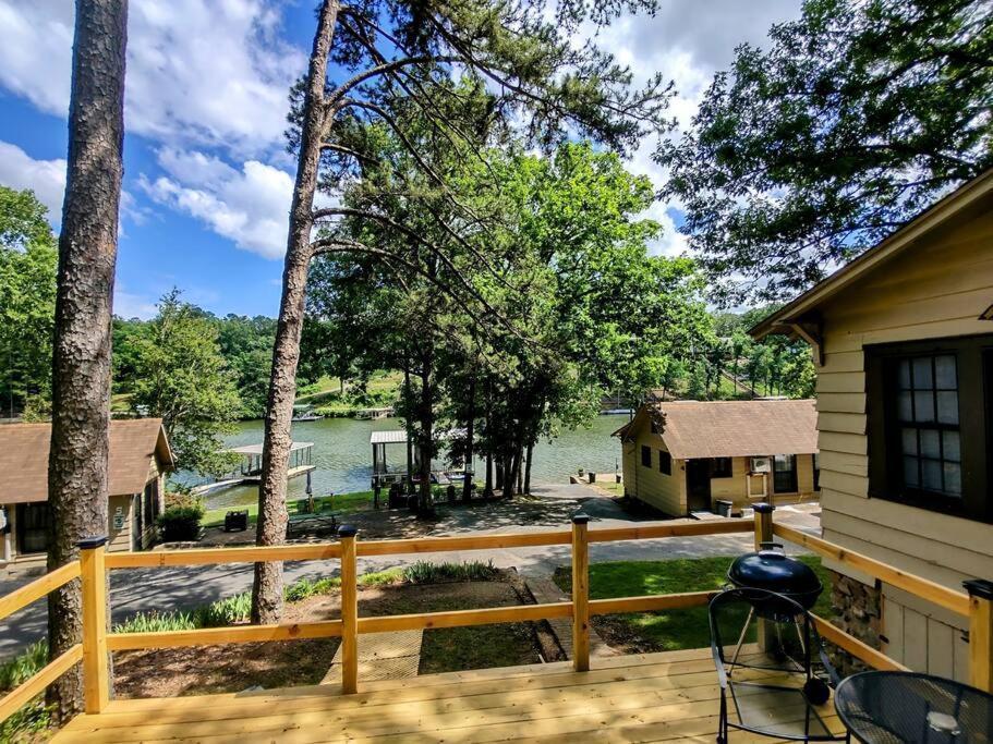 #09 - Large Lakeview One Bedroom- Pet Friendly Hot Springs Esterno foto